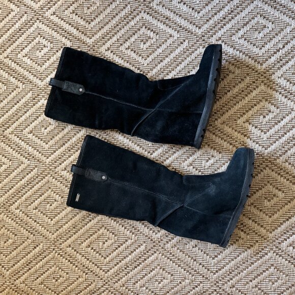 RARE!🔥Gently worn UGG Australia wedge knee high boots. - Picture 3 of 9